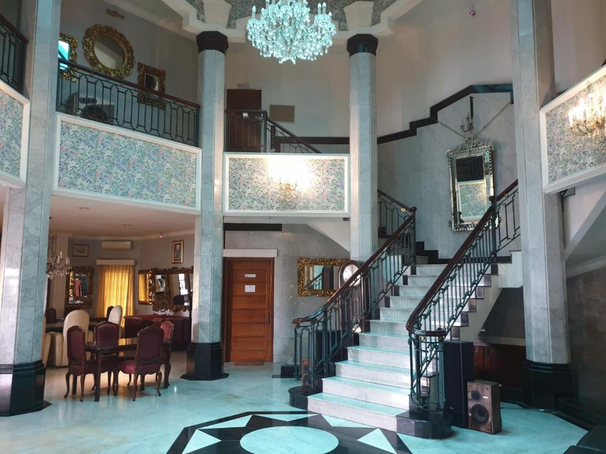 Arimbi Pejaten Suites Jakarta Ngoại thất bức ảnh