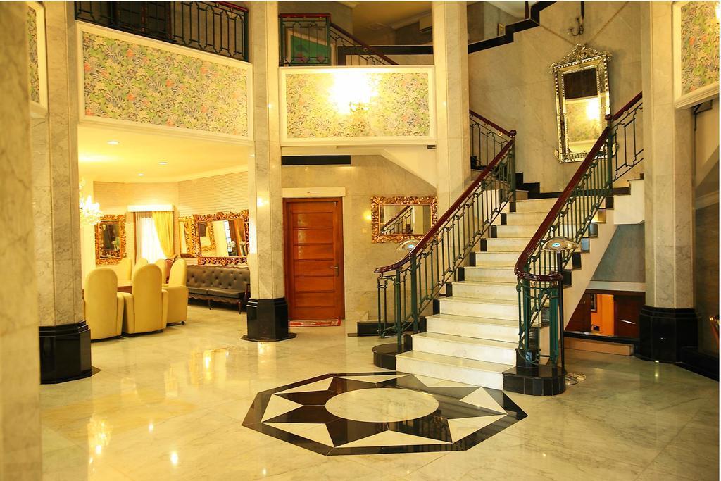 Arimbi Pejaten Suites Jakarta Ngoại thất bức ảnh