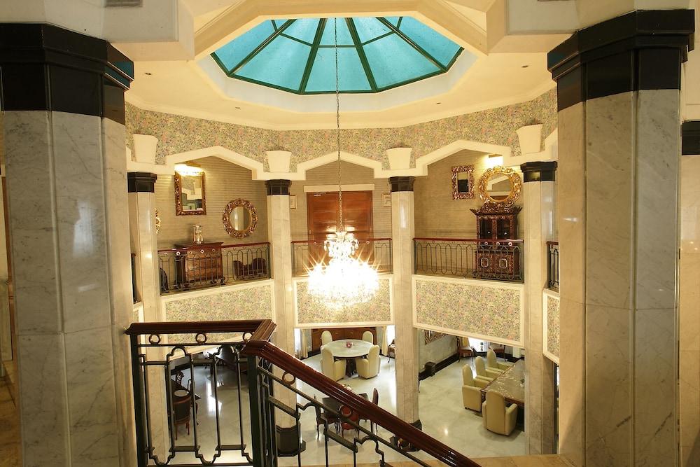 Arimbi Pejaten Suites Jakarta Ngoại thất bức ảnh