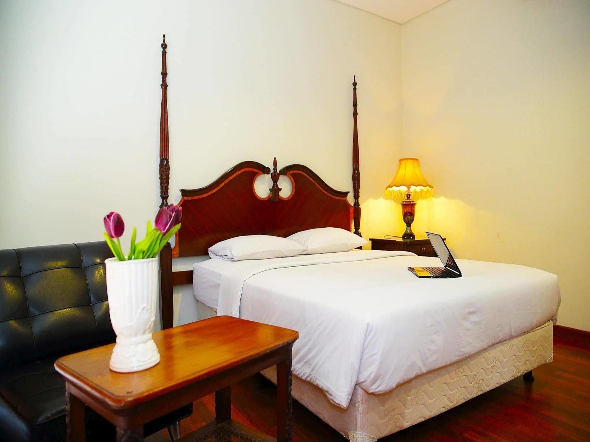 Arimbi Pejaten Suites Jakarta Ngoại thất bức ảnh